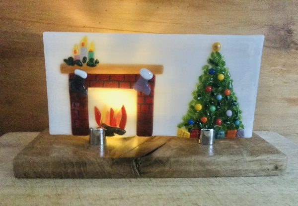 Festive Fireplace - Image 3