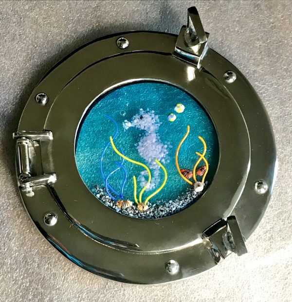 Seahorse Porthole - Image 3