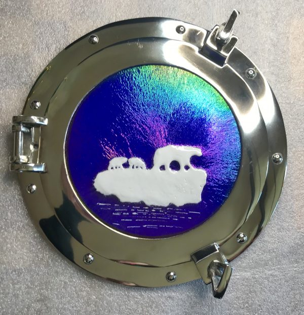 Polar Bear and Cubs Porthole - Image 3